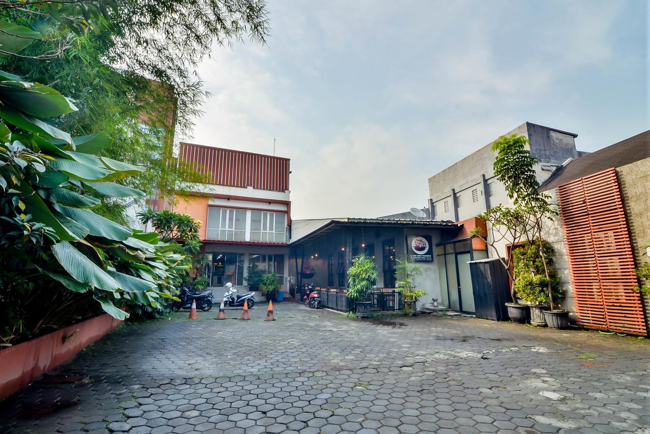 בנדונג Image Hotel And Resto מראה חיצוני תמונה